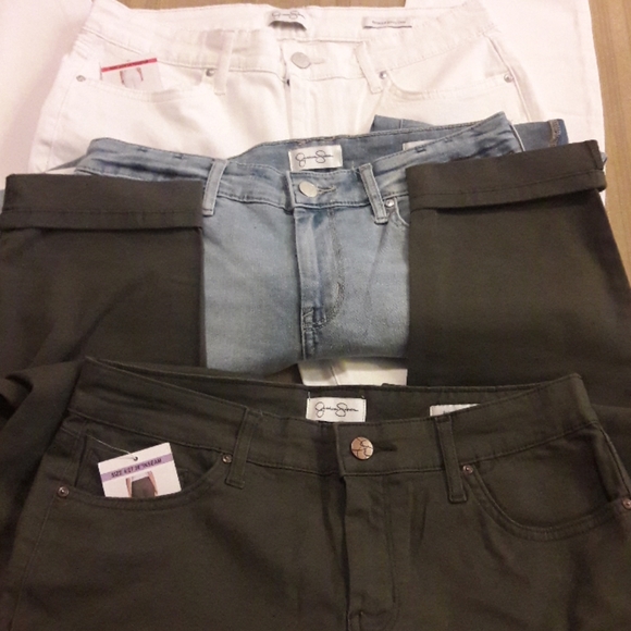 Jessica Simpson Relaxed Skinny Crop - Picture 3 of 8